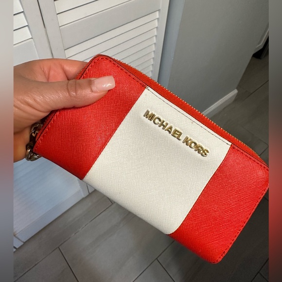 Pre-owned Michael Kors Wallet 100% Authentic - Picture 3 of 7